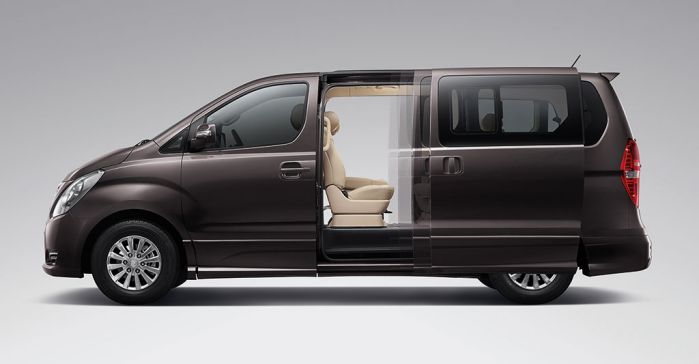 ​Hyundai H-1 Deluxe 2016