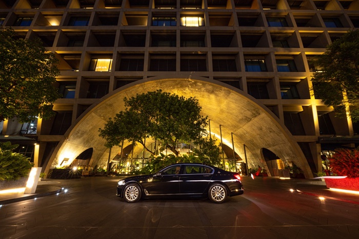 BMW และ โรงแรมสินธร เคมปินสกี้ มอบความสะดวกสบายสุดพรีเมียมด้วย BMW Series 7