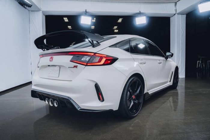 ด้านหลัง Honda Civic Type R (FL5) 2023 ด้านหลัง Honda Civic Type R (FL5) 2023