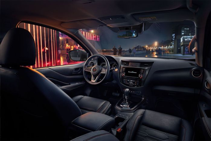 ​ภายในของ Nissan Navara 2022