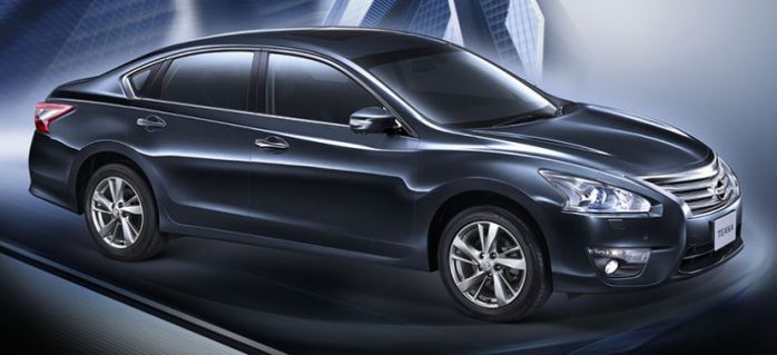 ด้านหน้า Nissan Teana 2014