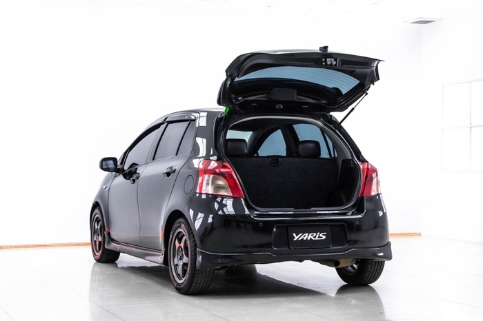 Toyota YARIS 2006 มือสอง Toyota YARIS 2006 มือสอง