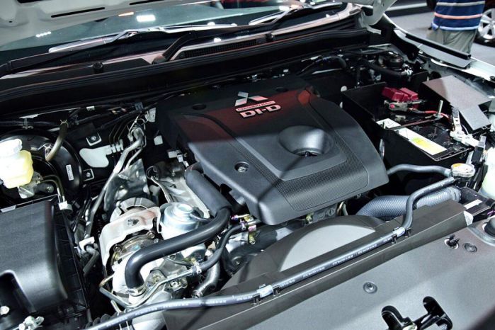 เครื่องยนต์ Mitsubishi Pajero Sport 2023