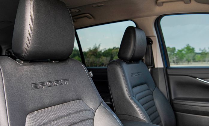 เบาะนั่ง Ford Everest 2023