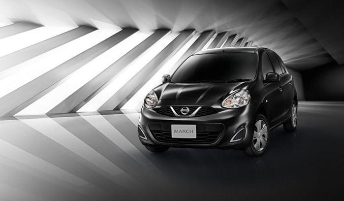 ภายนอก Nissan March 2022 สีดำ Black Star