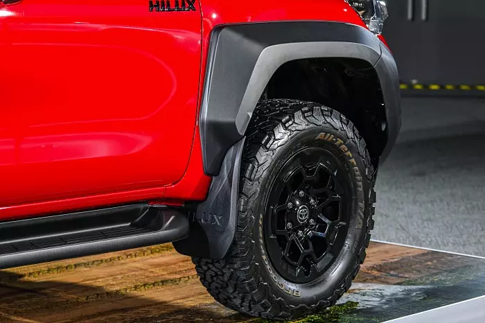 Toyota Hilux Revo 2.8 GR Sport 4WD Wild Tread Body