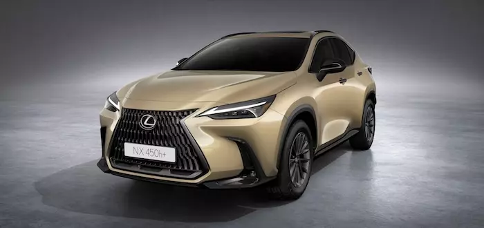 Lexus NX 450h+ รุ่น Overtrail AWD