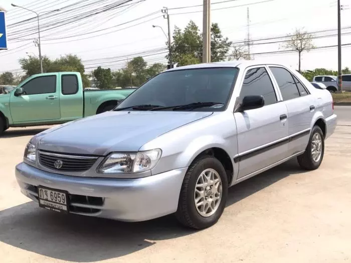 Toyota Soluna ปี 2001