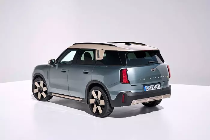 MINI Countryman SE (U25) ปี 2024 ไฟฟ้า ราคา 3.39 ล้านบาท