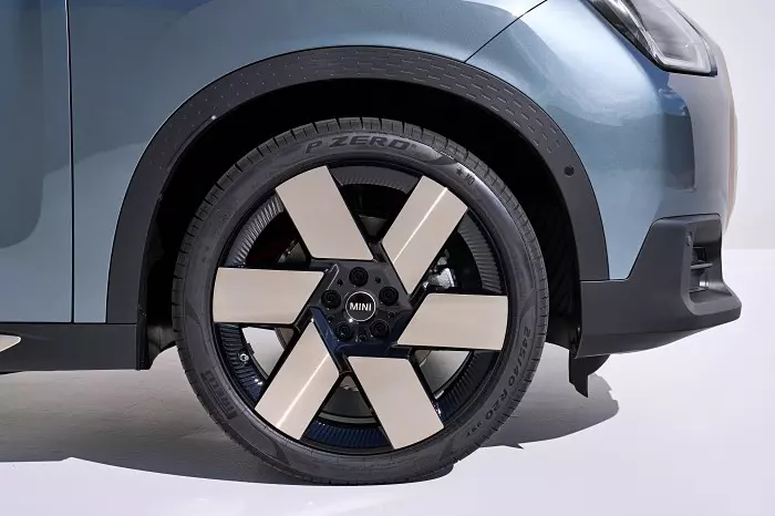 MINI Countryman SE (U25) ปี 2024 ไฟฟ้า ราคา 3.39 ล้านบาท