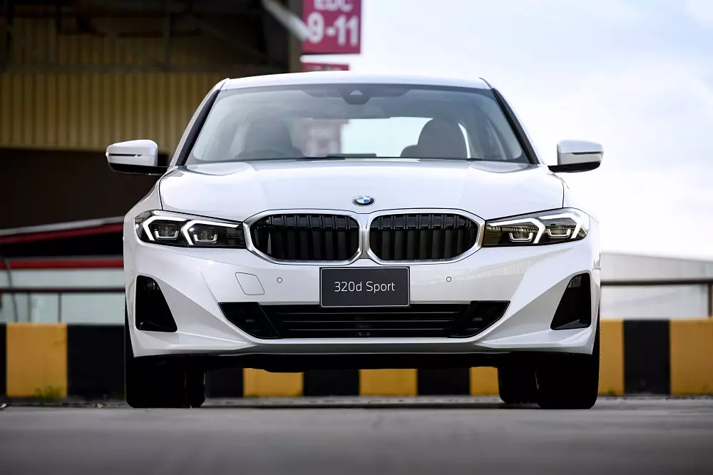 BMW Series 3 (G20) เปิดตัวรุ่นใหม่ 320d Sport (LCI) ราคา 2.399 ล้านบาท