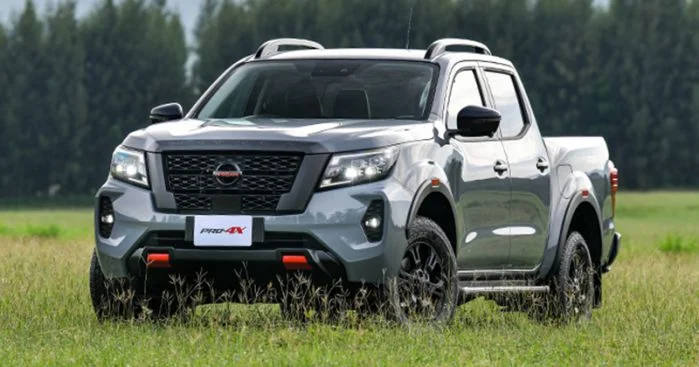 Nissan Navara รุ่น DC PRO-4X 7AT