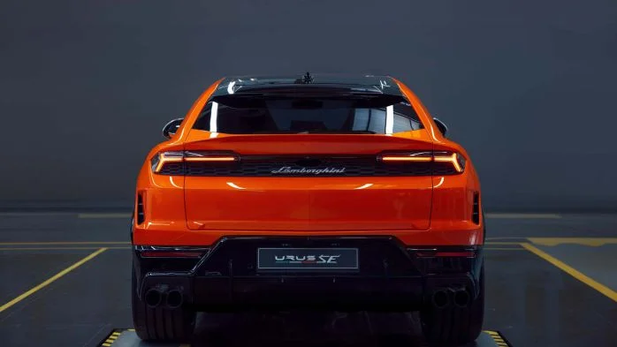 การออกแบบภายนอก Lamborghini Urus SE