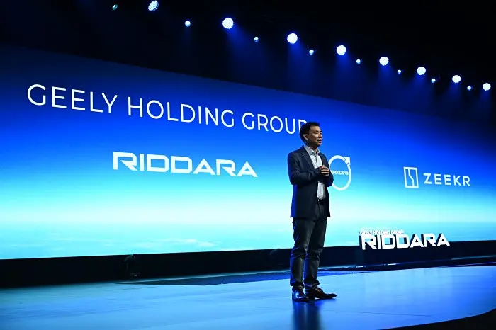 ดร. หลิง ซื่อ เฉวียน ประธานกรรมการบริหาร RIDDARA New Energy Automobile