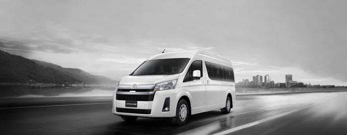 Toyota commuter รุ่น 2.8 โฉม 2019