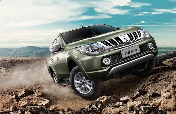  Mitsubishi Triton Mega Cab รถยนต์กระบะสี่ประตู ไม่เกิน 5 แสน