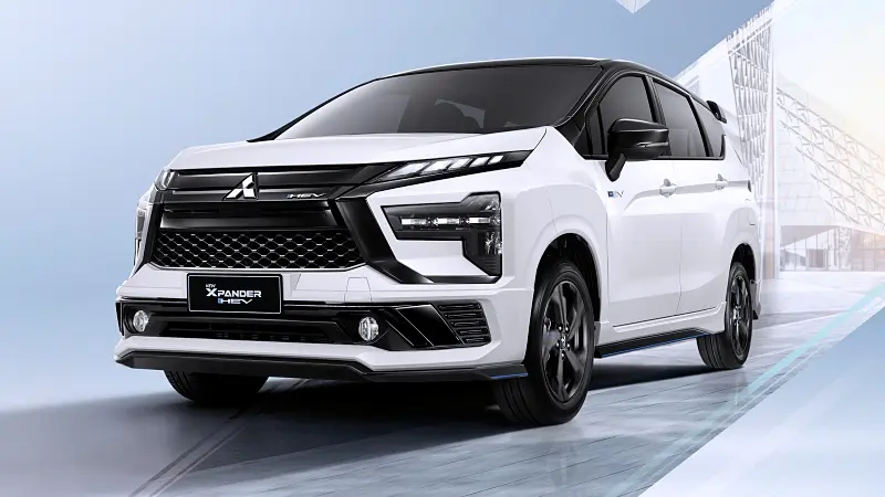 Mitsubishi Xpander HEV 1.6 Play