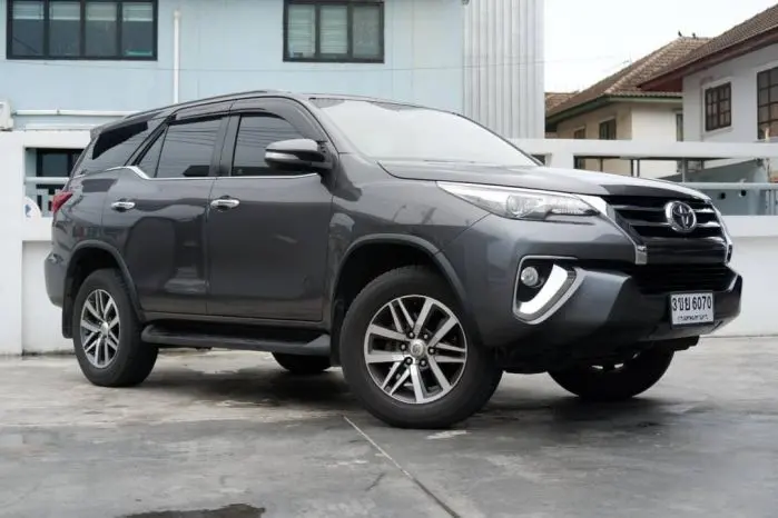 Toyota Fortuner มือสองรุ่นปี 2016