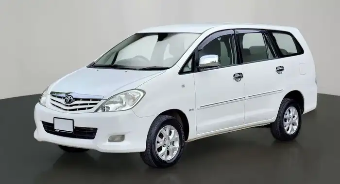 Toyota Innova 2010