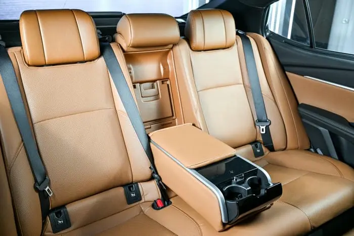 ภายในห้องโดยสาร Camry 2025