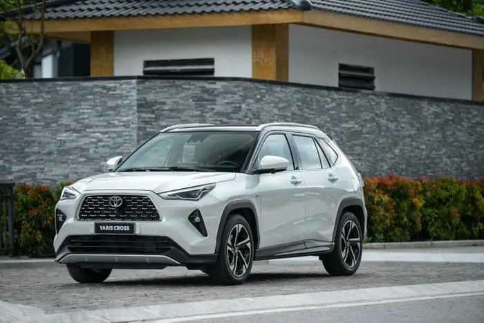 Toyota yaris cross 2025