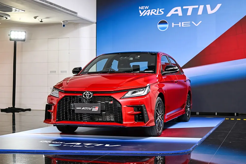 Toyota YARIS ATIV ปี 2025 เปิดตัวรุ่น 1.5 HEV GR