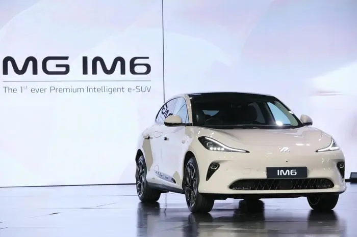 MG IM6 2025