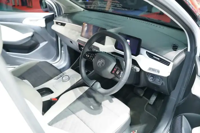 ภายนใน MG3 HYBRID+ Racing Edition