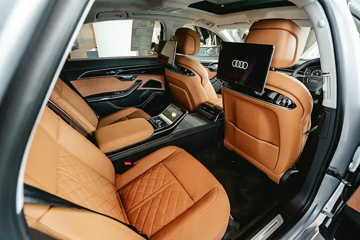 ภายใน Audi A8