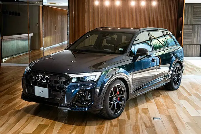 ราคา Audi Q7 และตารางผ่อน-ดาวน์