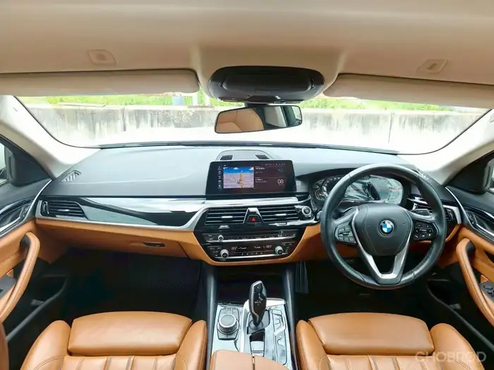 BMW 530e Plug-in Hybrid elite Lci ปี 2021 มือสอง