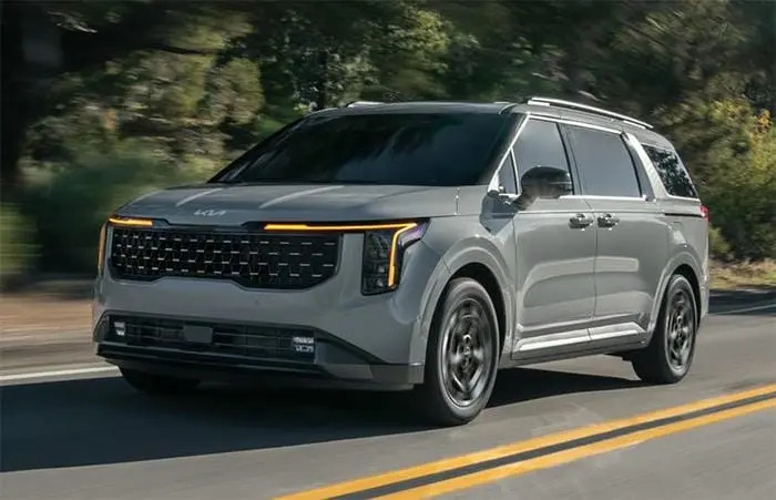 ภายนอก Kia Carnival LX ภายนอก Kia Carnival LX