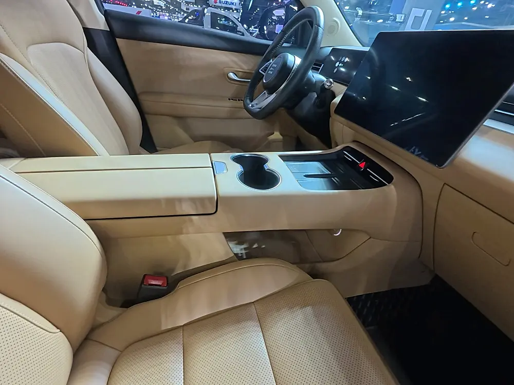 DFSK E5 Plus เอสยูวีปลั๊กอินไฮบริด 7 ที่นั่ง เริ่มต้น 7.99 แสนบาท