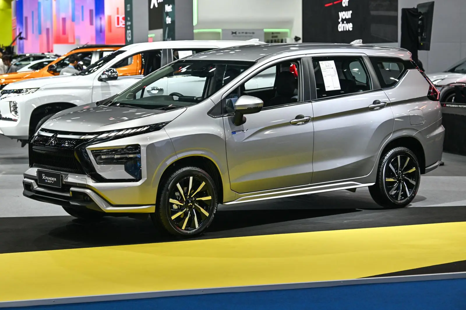 24-new-mitsubishi-xpander-hev-28dc