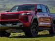Toyota อธิบายเหตุผลที่ Hilux ยังไม่มีรุ่น PHEV ชี้น้ำหนักแบตเตอรี่กระทบความสามารถในการบรรทุกและลากจูง