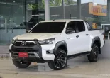 Toyota Hilux Revo 2.4 Prerunner Rocco Auto ปี 2023 สภาพปัายแดง Warranty2028 ไมล์30,000โล มือเดียว