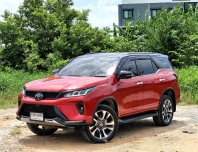 ขาย รถมือสอง 2021 Toyota Fortuner 2.8 Legender SUV  รถบ้านมือเดียว