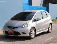 ขายรถ 2009 Honda JAZZ 1.5 V i-VTEC  ผ่อน 5000/6ปี