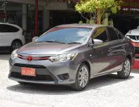2013 Toyota VIOS 1.5 E รถเก๋ง 4 ประตู 