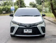 2022 Toyota YARIS 1.2 Sport รถเก๋ง 5 ประตู 