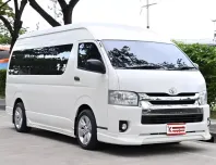 Toyota Hiace 3.0 COMMUTER D4D 2017 รถตู้ใช้งานในครอบครัวแต่งวีไอพีชุดใหญ่ เบาะ 9 ที่นั่ง