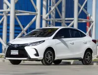 ขาย รถมือสอง 2021 Toyota Yaris Ativ 1.2 Sport รถเก๋ง 4 ประตู 