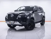 1C242 TOYOTA FORTUNER 2.4 V MNC AT 2021