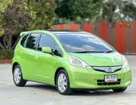 2012 Honda JAZZ 1.3 Hybrid รถเก๋ง 5 ประตู รถมือเดียว