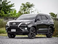 ขาย รถมือสอง 2017 Toyota Fortuner 2.8 TRD Sportivo SUV 