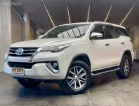 2015 Toyota Fortuner 2.8 V 4WD สีขาว