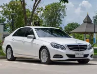 2013 Mercedes-Benz E300 2.1 BLUETEC HYBRID รถเก๋ง 4 ประตู ออกรถง่าย