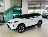 2021 Toyota Fortuner 2.4 Legender  ออกรถ 0 บาท