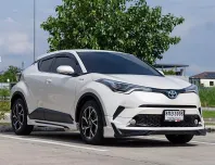 Toyota C-HR 1.8 HV Mid SUV รถบ้านแท้