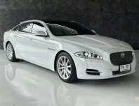 2014 Jaguar XJL 2.0i LWB  รถเก๋ง 4 ประตู รถบ้านมือเดียวป้ายแดง ประวัติศูนย์ 